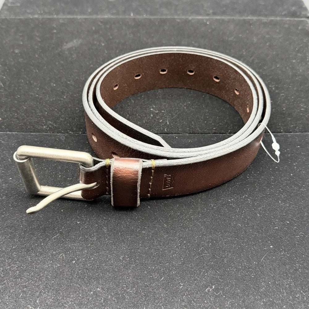 New Levi's Men's Brown Leather Belt 42-44 XL Jean Casual Silver Roller Buckle